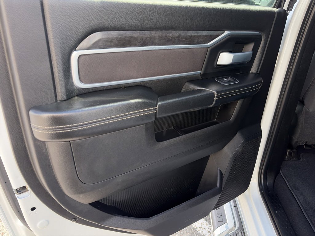 Used 2024 RAM 3500 Big Horn AWD/4WD image 17