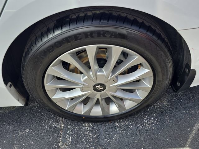 Used 2015 Hyundai Sonata Limited w/ Option Group 05 image 7