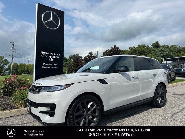 Used 2024 Land Rover Range Rover Sport SE AWD/4WD image 1