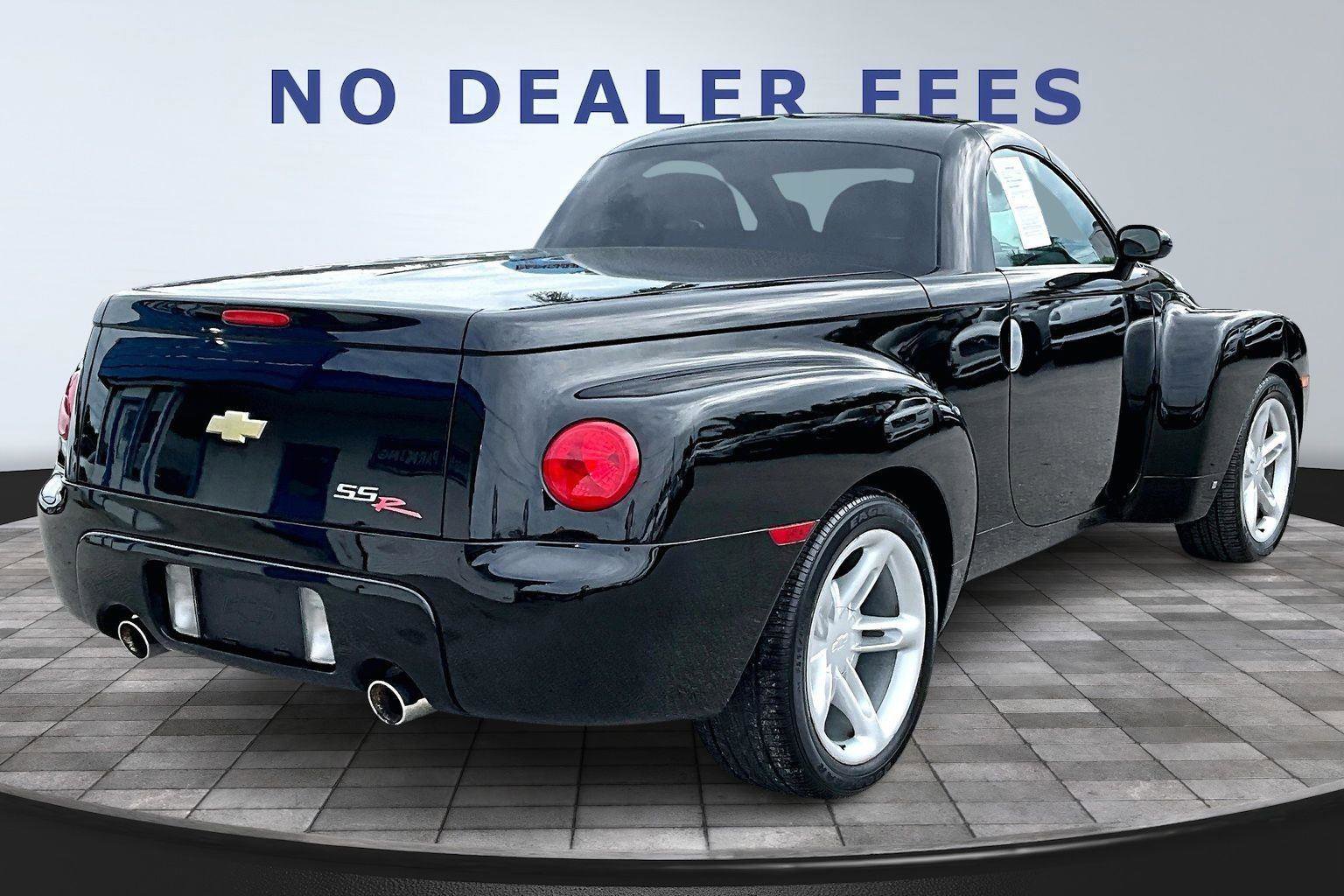Used 2006 Chevrolet SSR w/ Preferred Equipment Group image 6