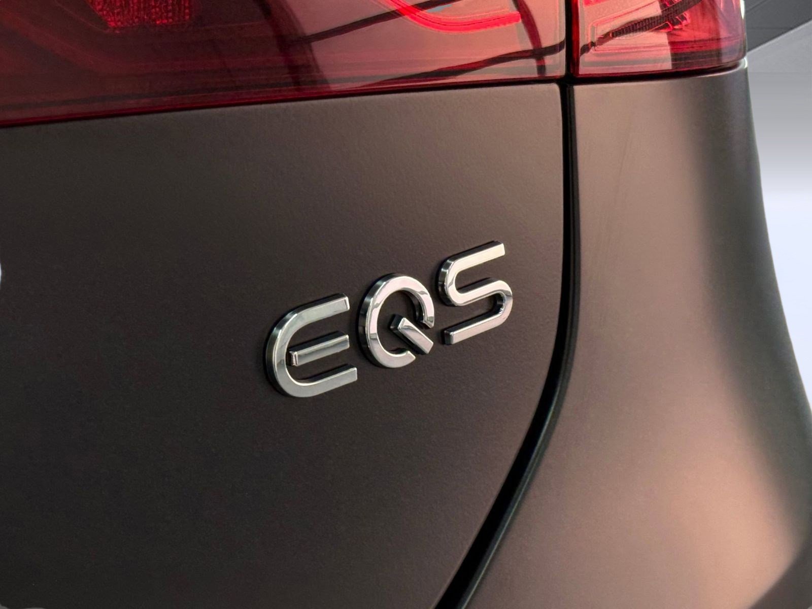 Certified 2024 Mercedes-Benz EQS AMG 4MATIC image 32