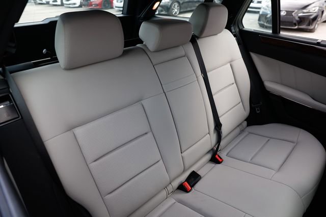 Used 2013 Mercedes-Benz E 350 4MATIC Wagon image 17
