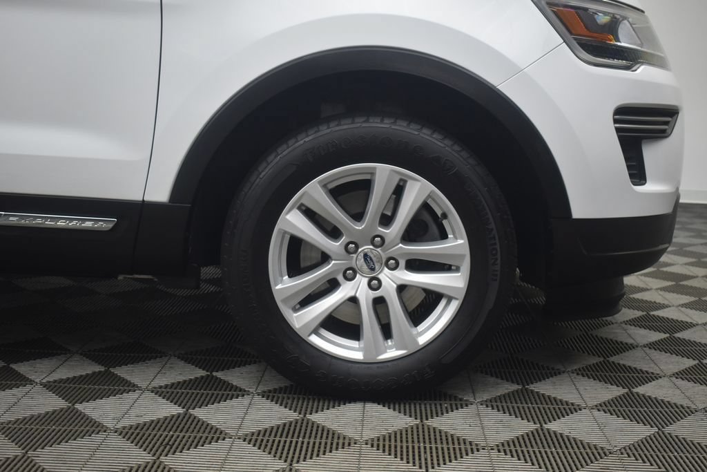 Used 2019 Ford Explorer XLT AWD/4WD image 24