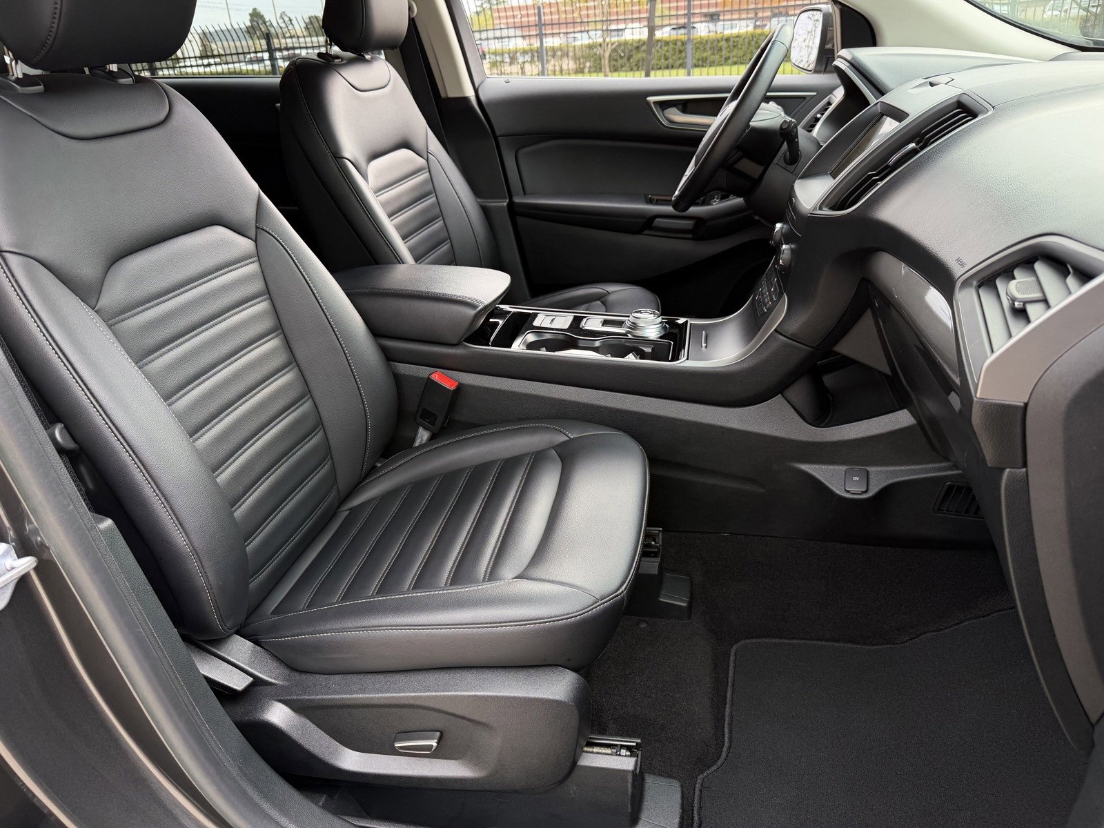 Used 2019 Ford Edge SEL w/ Equipment Group 201A image 17