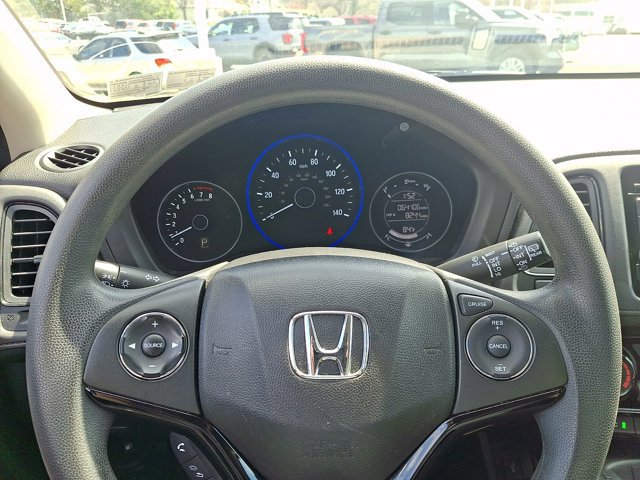 Used 2017 Honda HR-V LX image 18