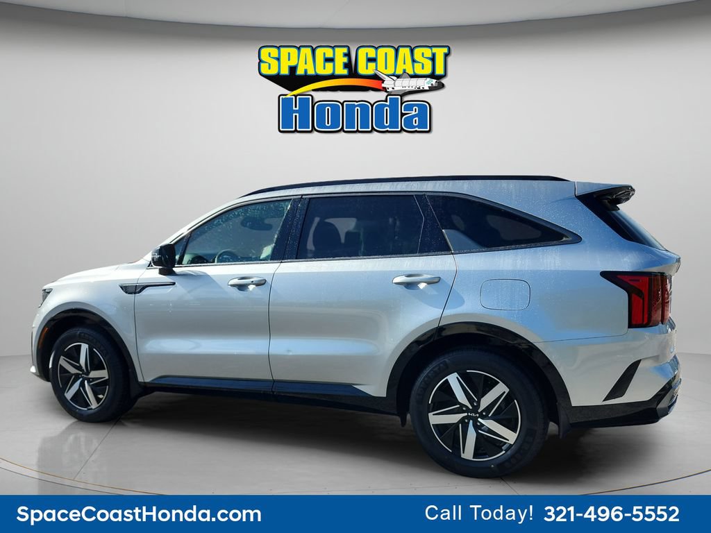Used 2022 Kia Sorento S FWD image 11