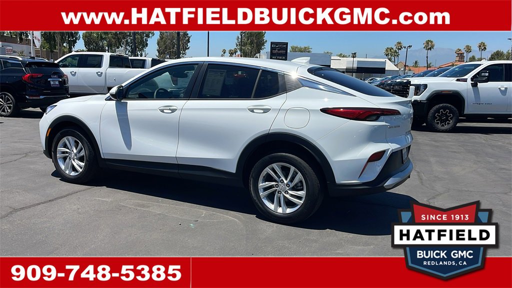 Used 2024 Buick Envista Preferred w/ Convenience I Package image 3