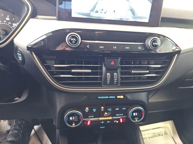 Used 2021 Ford Escape SEL image 13