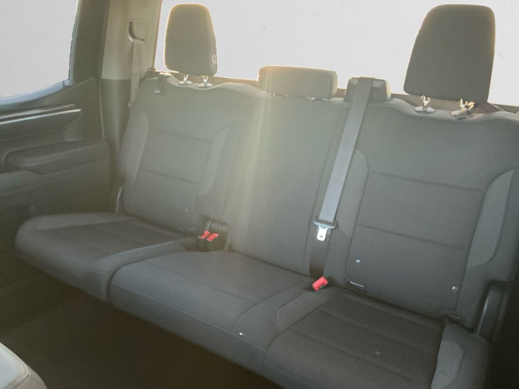 Used 2025 Chevrolet Silverado 1500 LT image 13