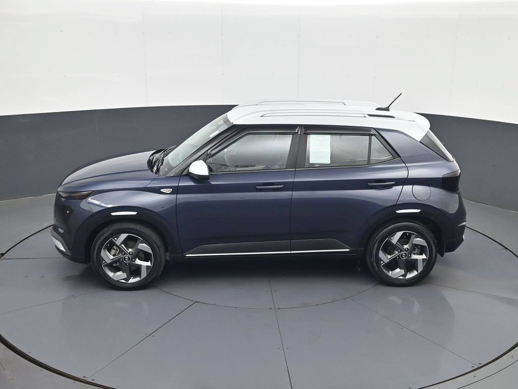 Certified 2024 Hyundai Venue Limited FWD image 20