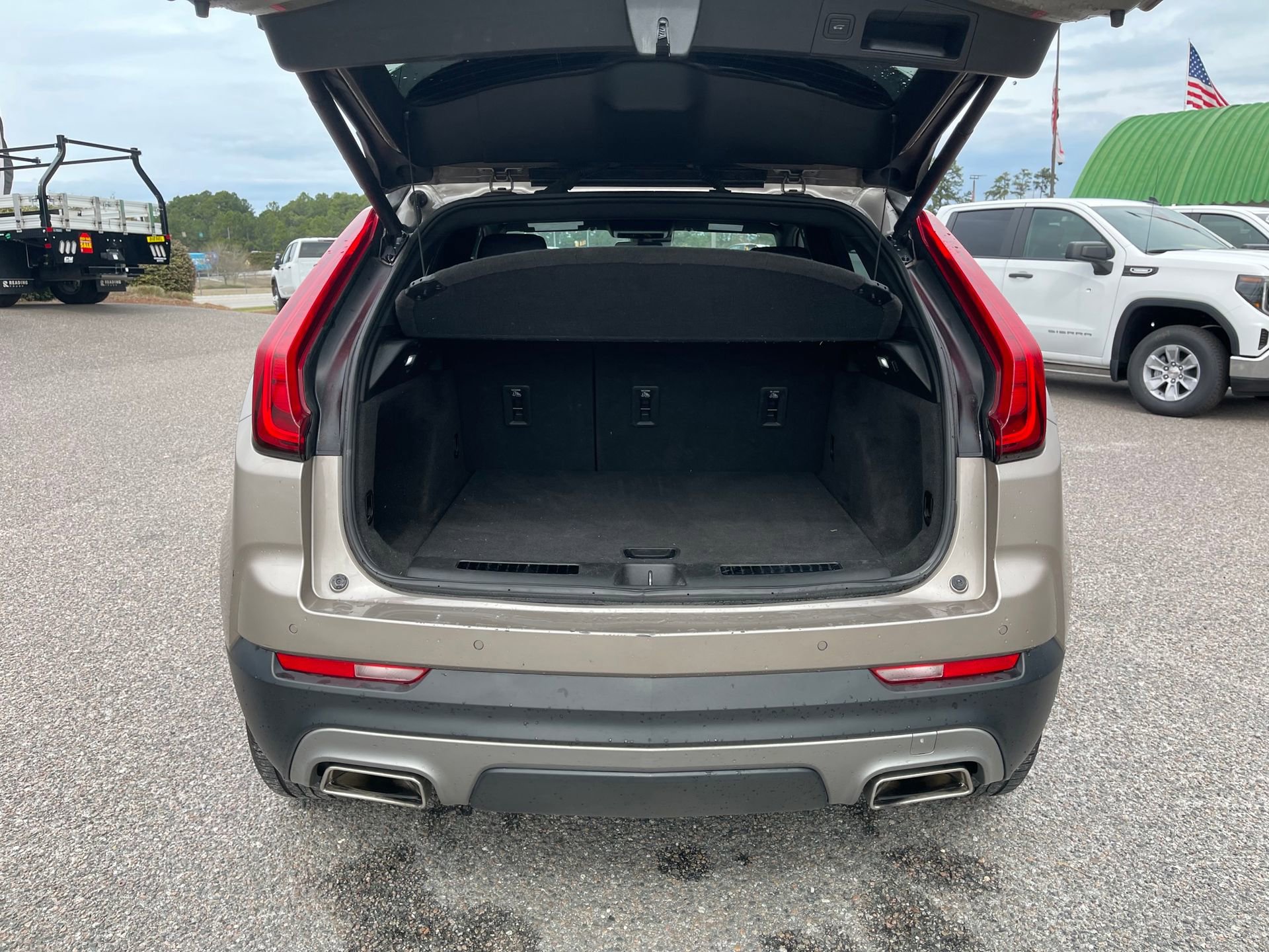 Used 2023 Cadillac XT4 Premium Luxury image 23