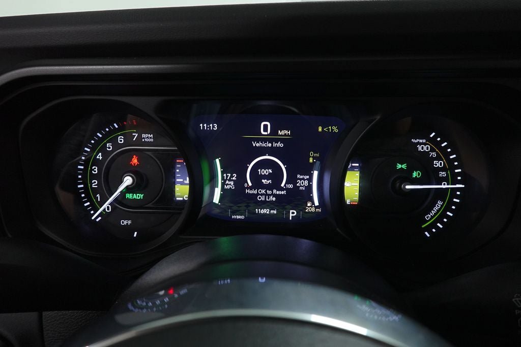 Used 2025 Jeep Wrangler Unlimited Sahara AWD/4WD image 16