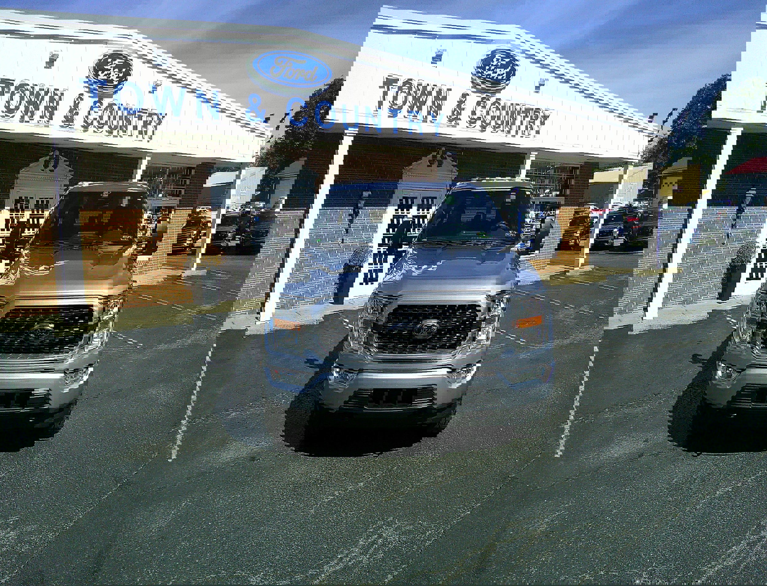 Used 2022 Ford F150 XL w/ STX Black Appearance Package image 5