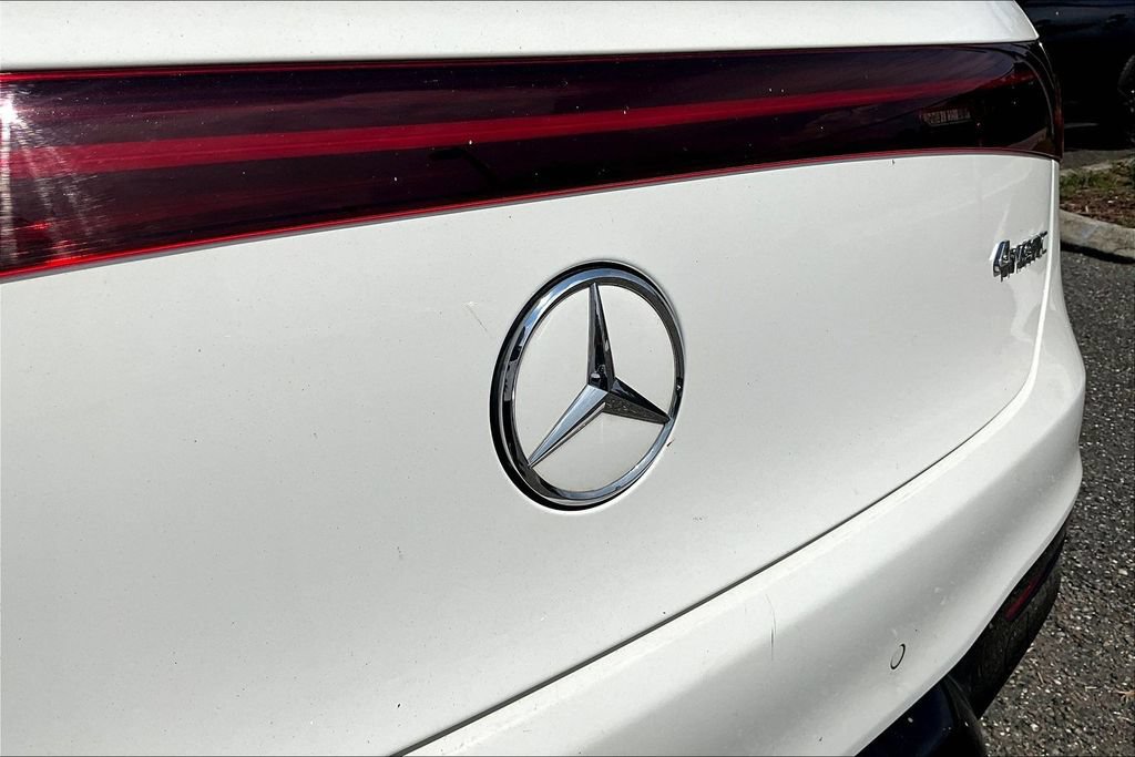 Used 2023 Mercedes-Benz EQS 450+ 4MATIC Sedan w/ AMG Line Exterior Package image 23