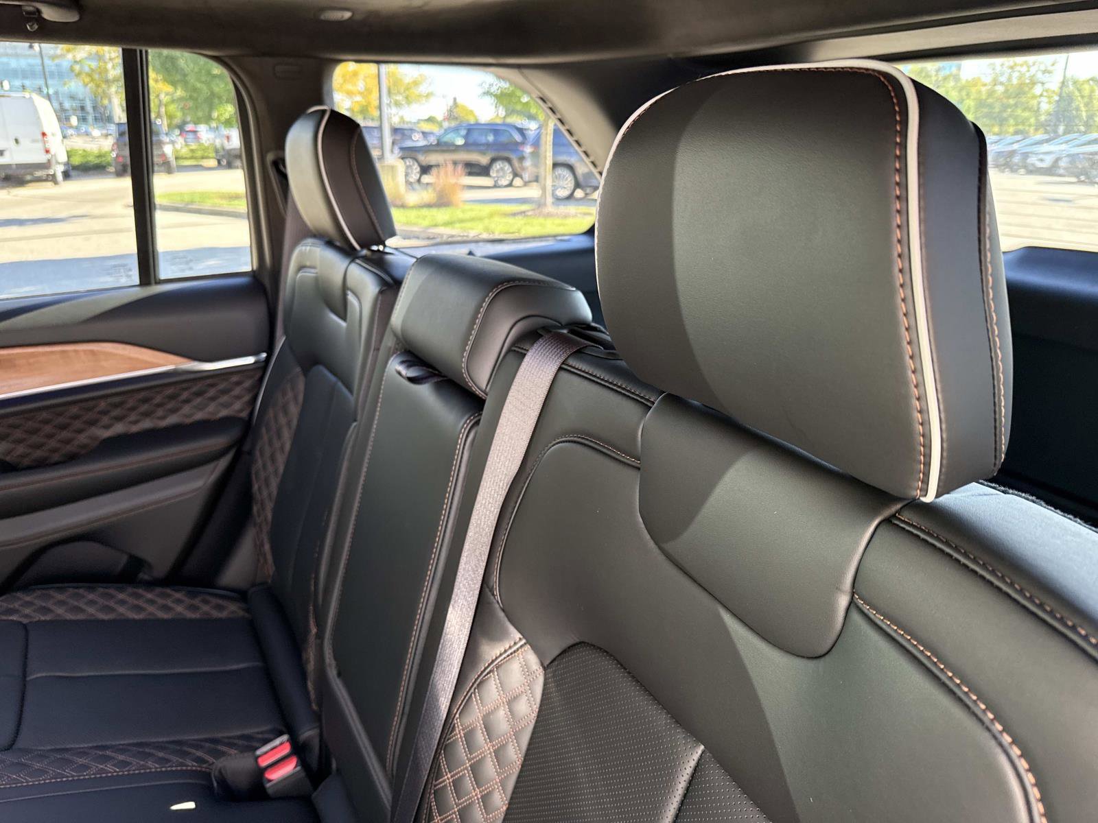 New 2025 Jeep Grand Cherokee Summit image 14