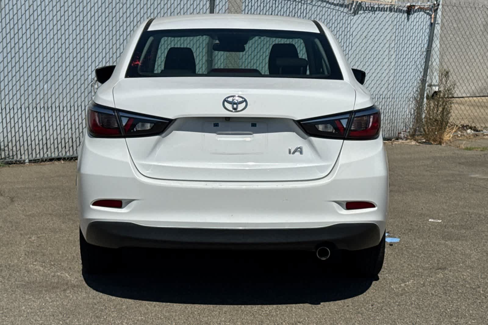 Used 2018 Toyota Yaris iA FWD image 4