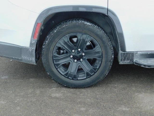 Used 2022 Jeep Wagoneer Series III w/ Flexible Seating Group image 10