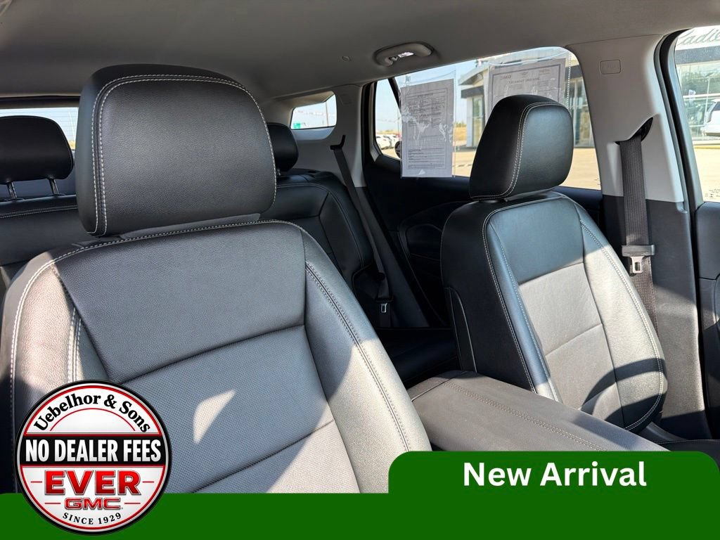 Used 2024 GMC Terrain SLT AWD/4WD image 4