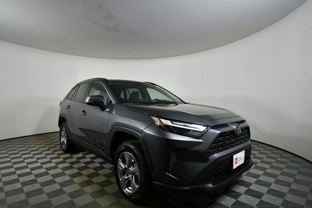 Used 2025 Toyota RAV4 XLE image 8