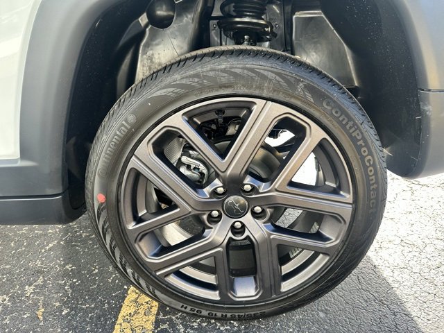 New 2026 Jeep Compass Limited image 24