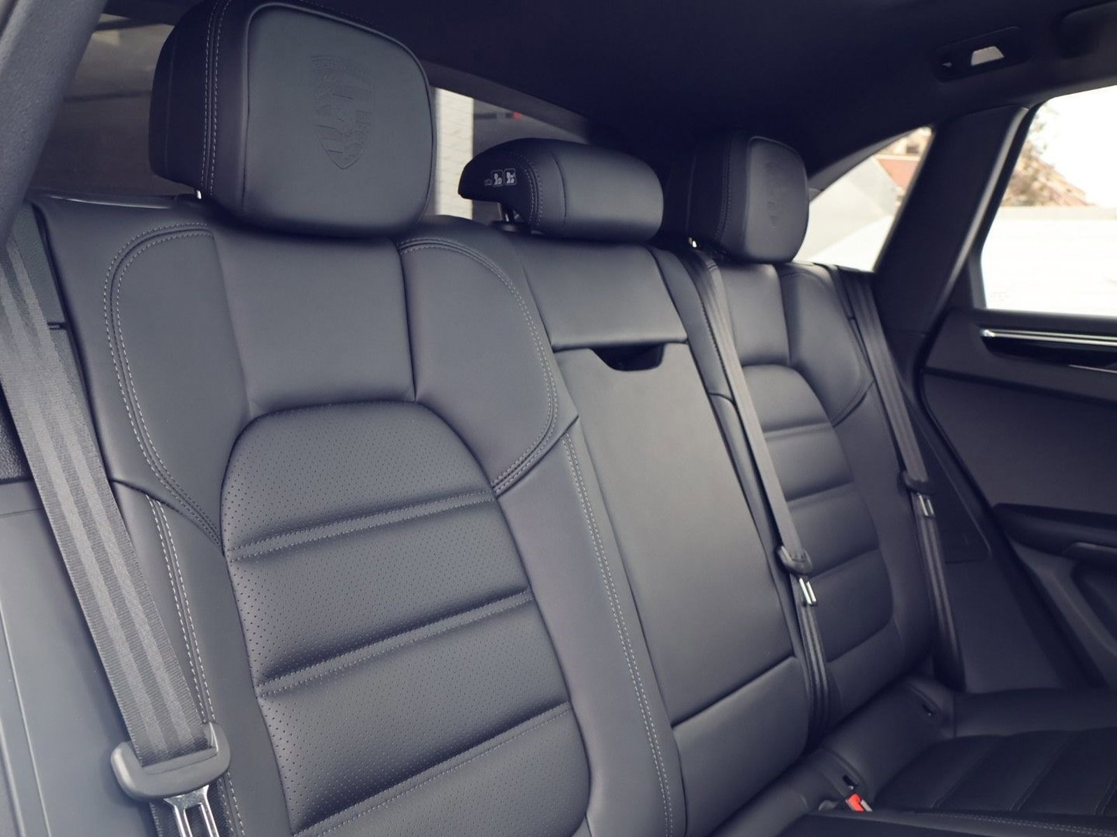 New 2026 Porsche Macan Turbo image 23