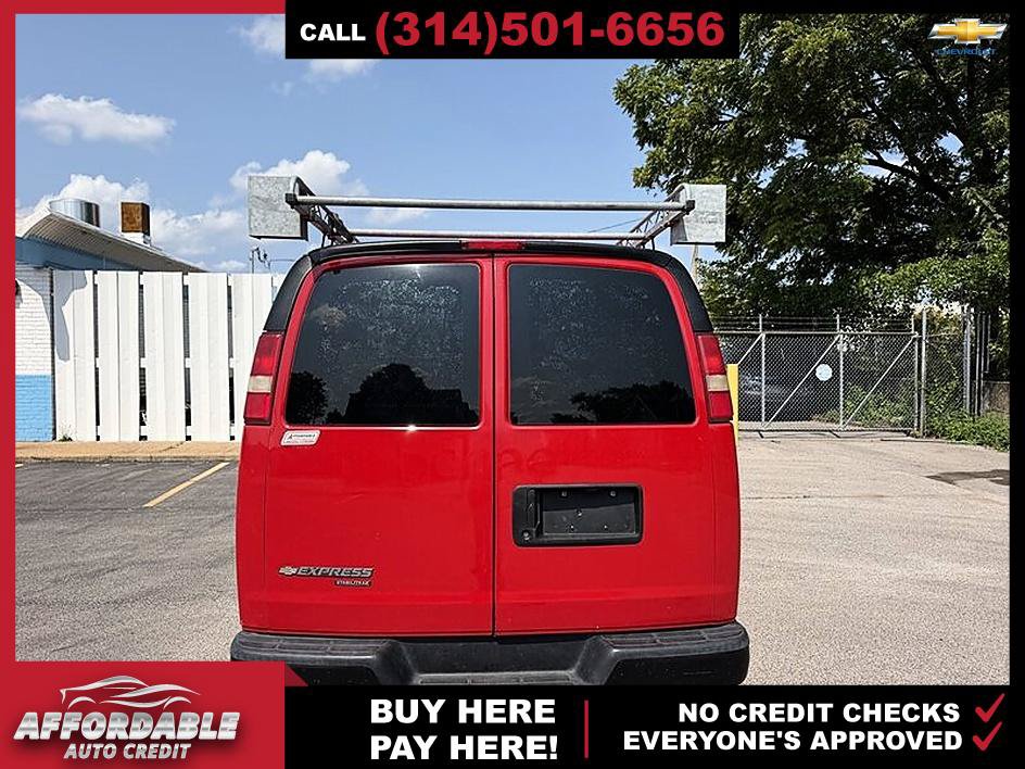Used 2014 Chevrolet Express 3500 RWD image 4