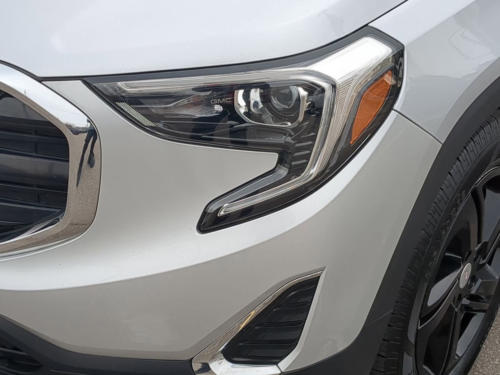 Used 2019 GMC Terrain SLE image 11