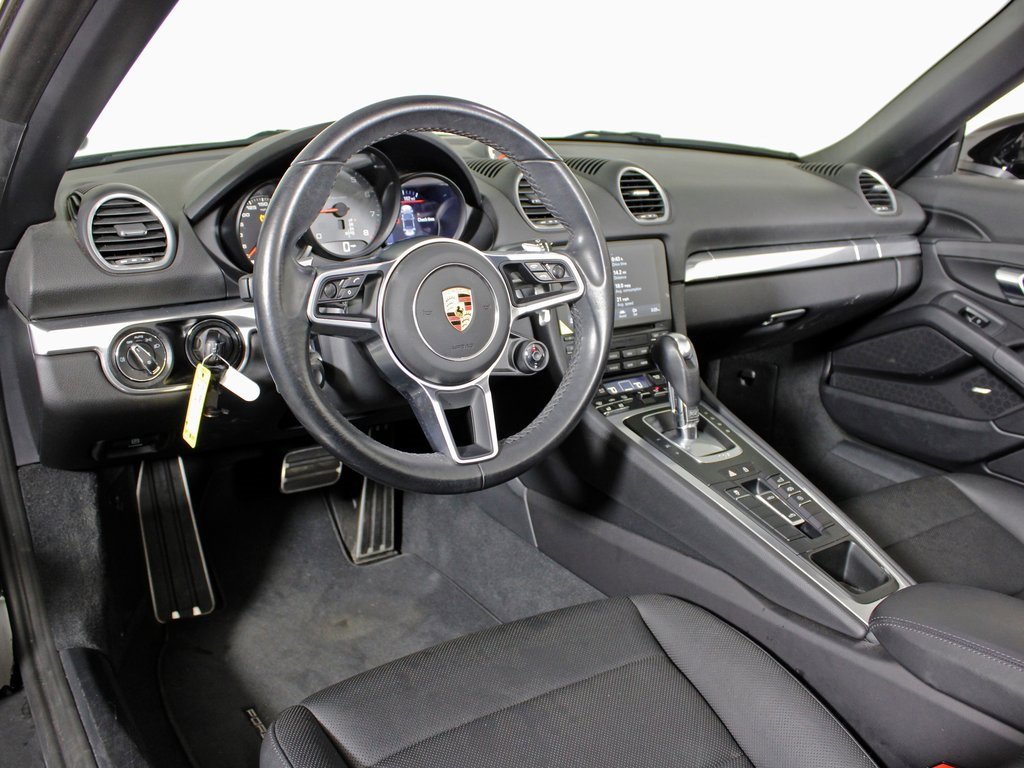 Used 2021 Porsche 718 Boxster S image 4
