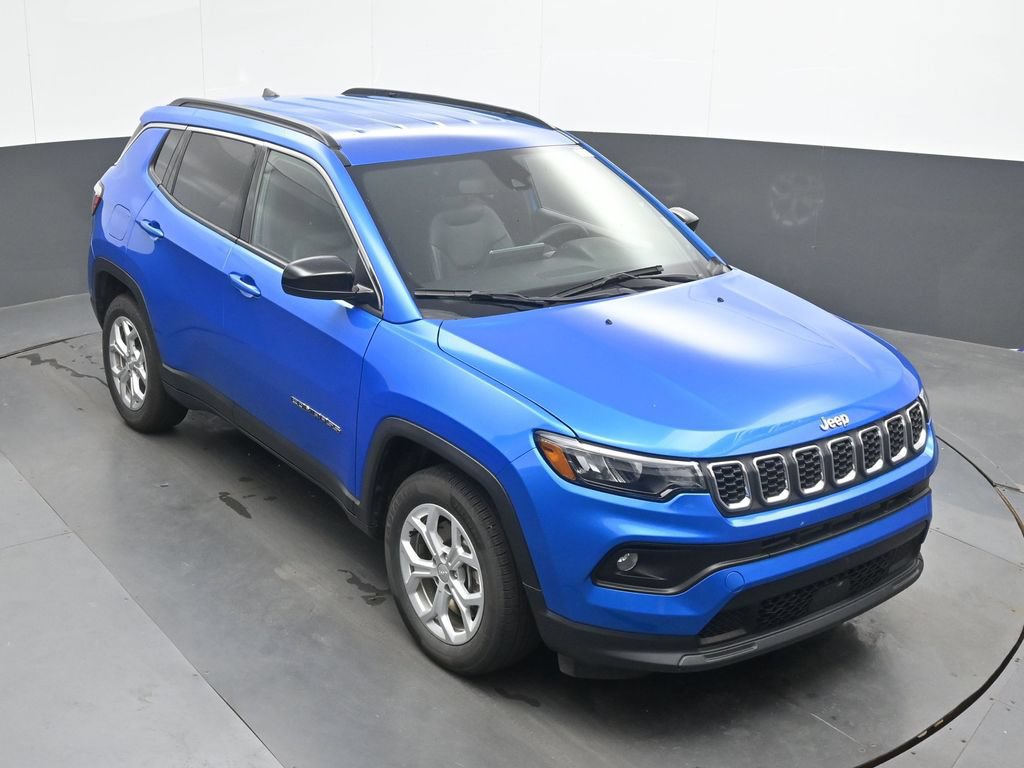 Used 2024 Jeep Compass Latitude AWD/4WD image 32