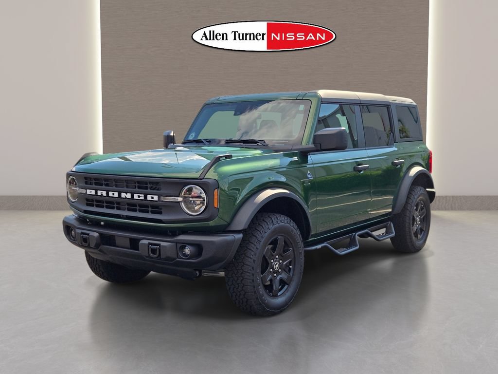 Used 2024 Ford Bronco Black Diamond AWD/4WD image 3