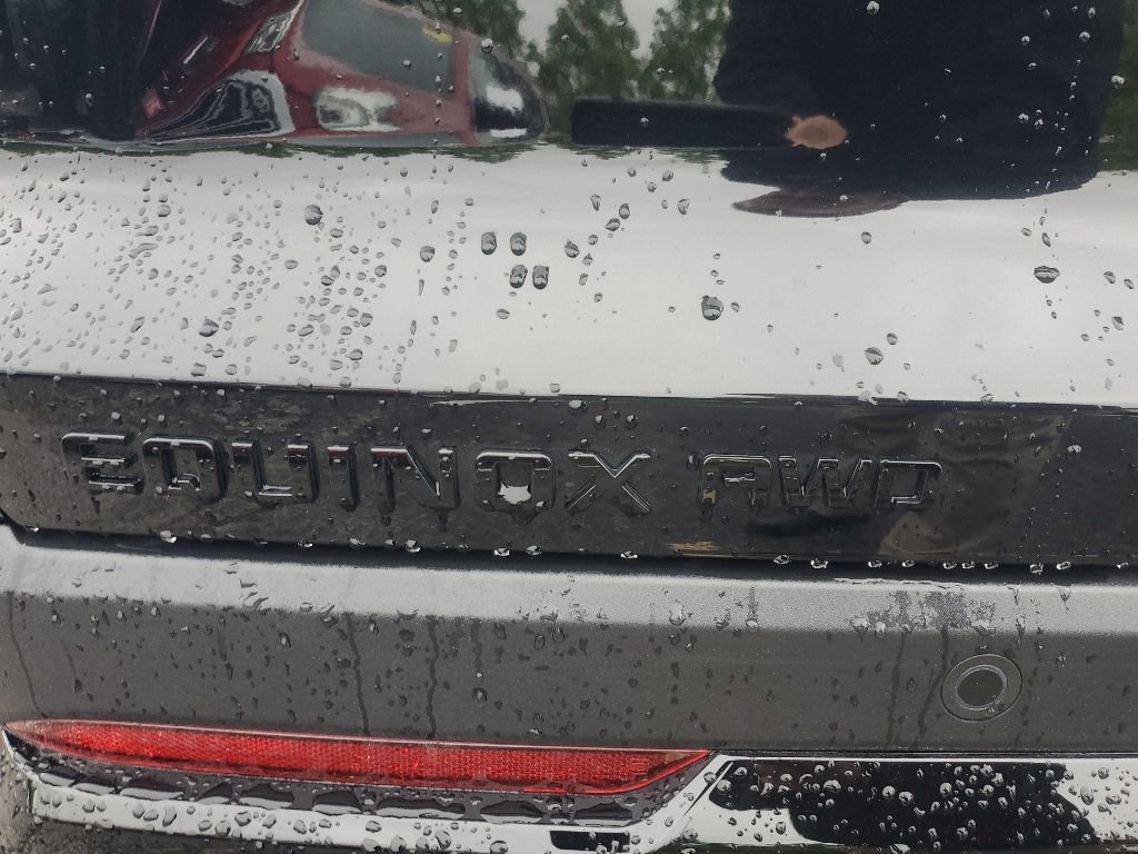 Used 2025 Chevrolet Equinox RS AWD/4WD image 5