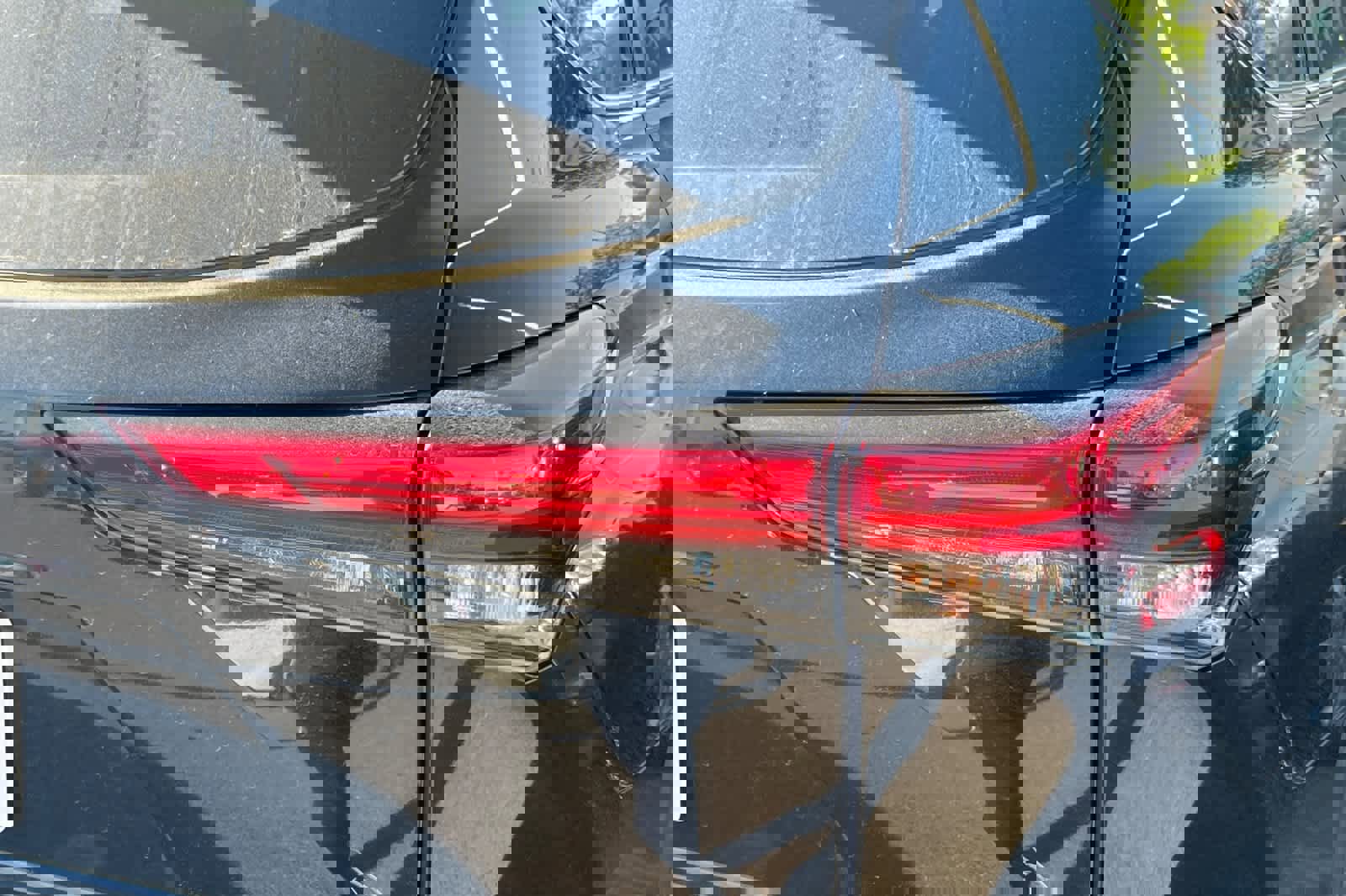 Used 2023 Toyota Highlander XLE image 18