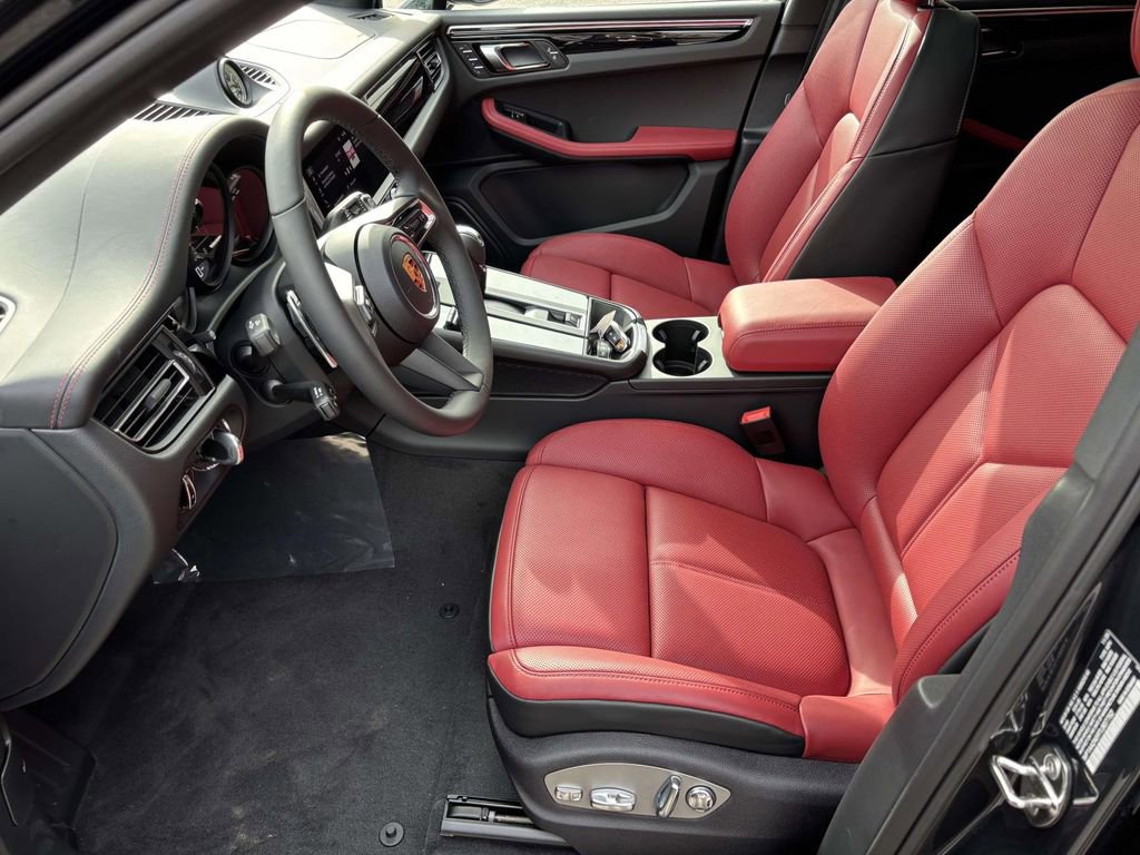 New 2026 Porsche Macan image 20