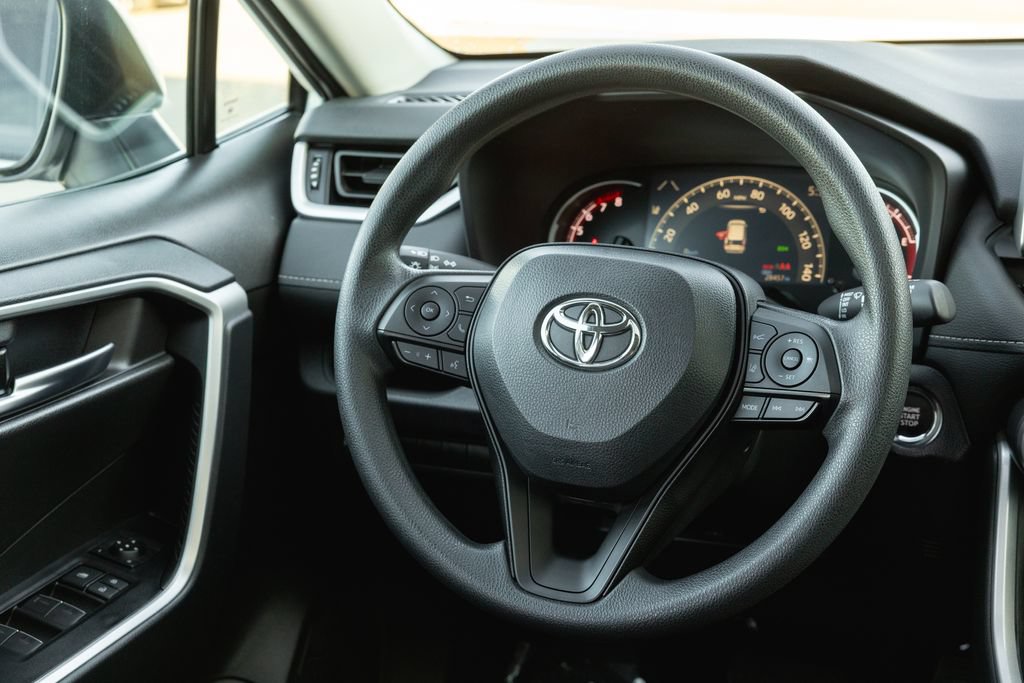 Certified 2024 Toyota RAV4 XLE w/ Convenience Package FWD image 29