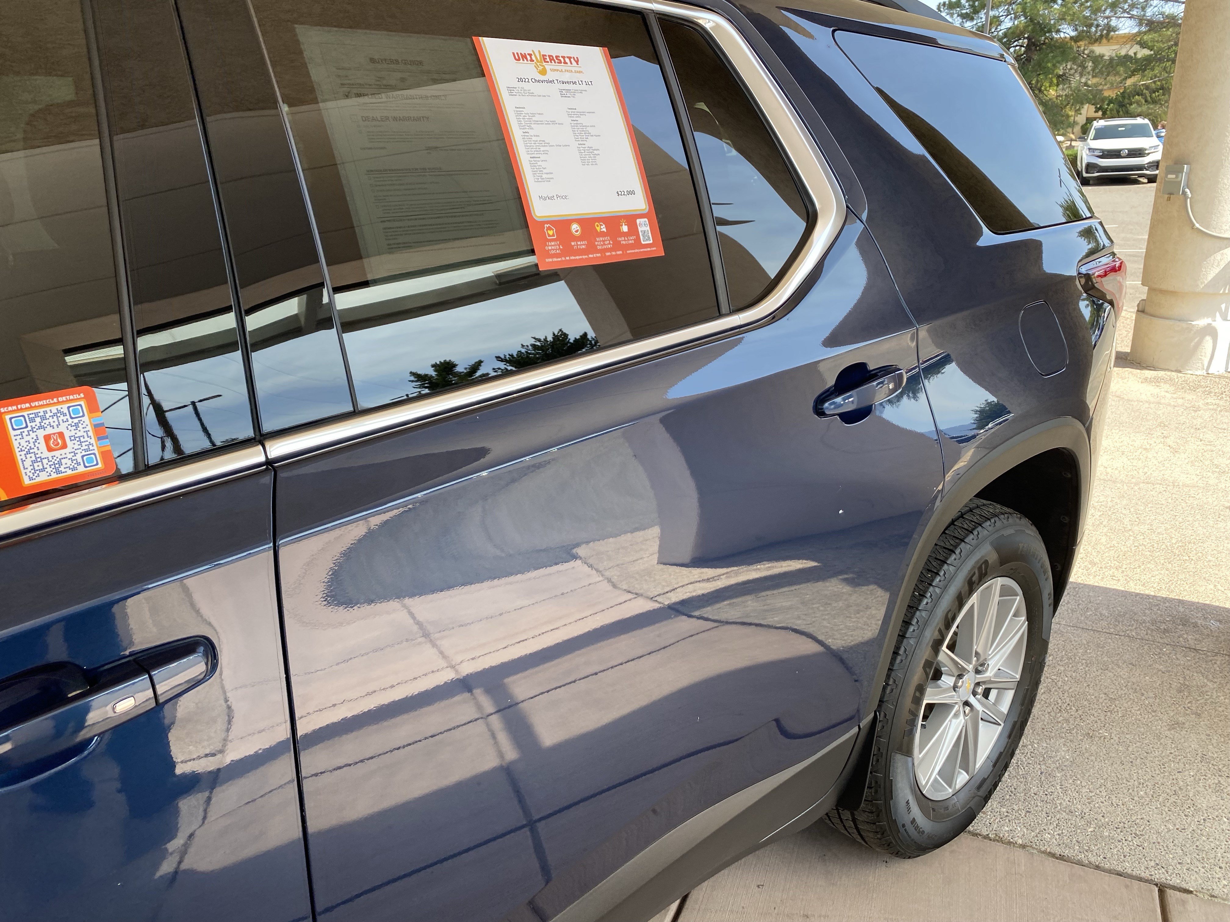 Used 2022 Chevrolet Traverse LT FWD image 59