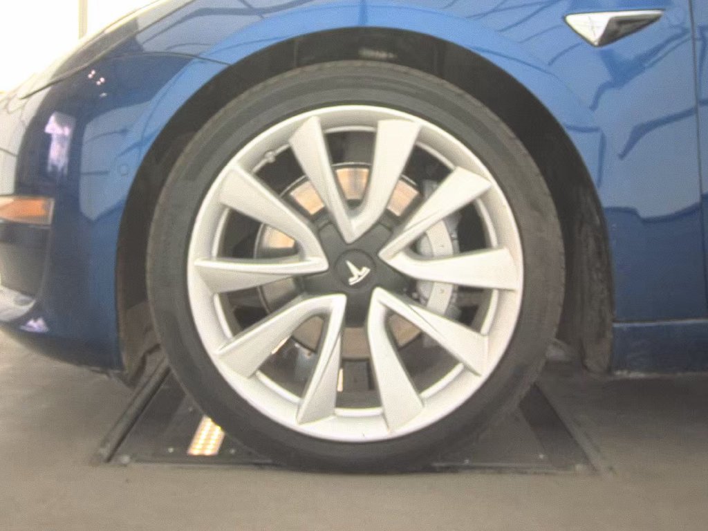 Used 2019 Tesla Model 3 Long Range AWD/4WD image 7