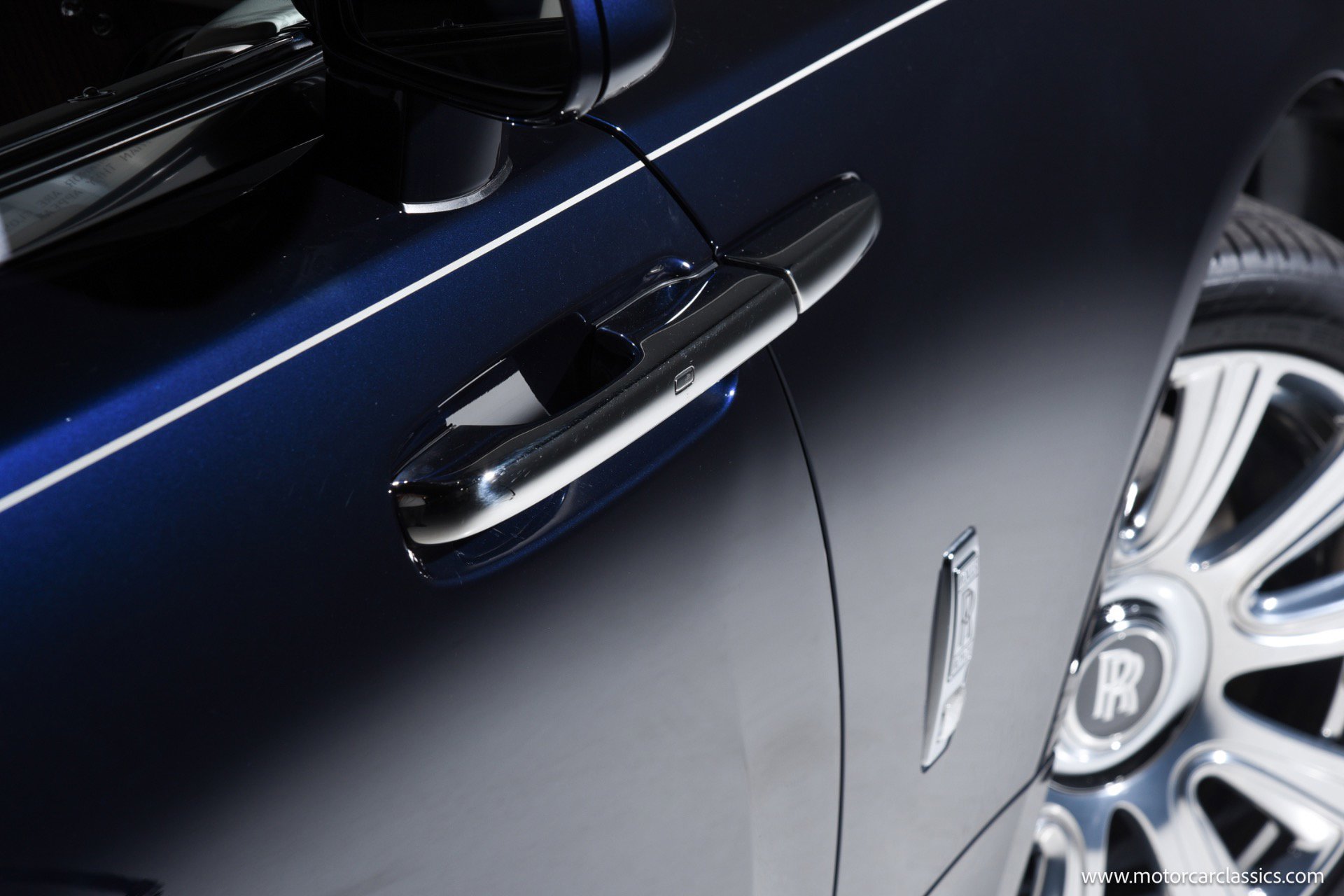 Used 2016 Rolls-Royce Dawn image 21