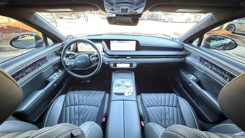 Used 2024 Genesis G90 3.5T image 32