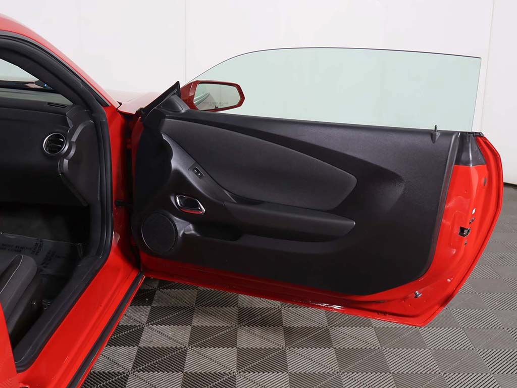 Used 2011 Chevrolet Camaro LT RWD image 14
