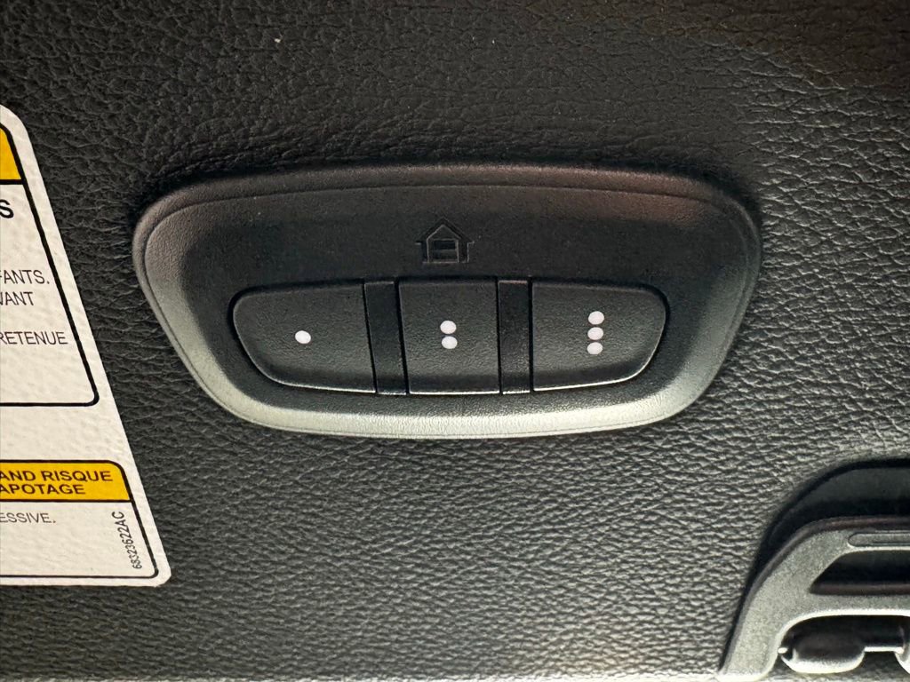 Certified 2023 Jeep Gladiator Willys image 20