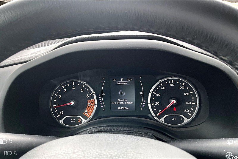 Used 2019 Jeep Renegade Altitude w/ Quick Order Package 2XM FWD image 18