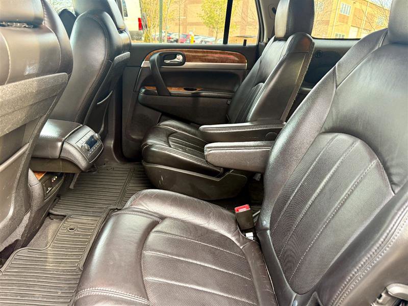 Used 2012 Buick Enclave Premium AWD/4WD image 25