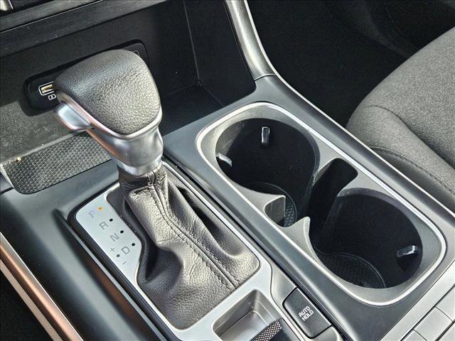 Used 2022 Kia Carnival LX image 12