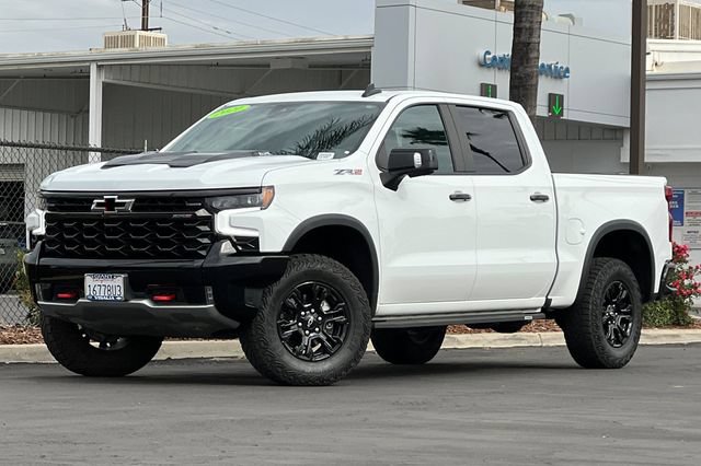 Used 2023 Chevrolet Silverado 1500 ZR2 w/ Technology Package AWD/4WD image 8