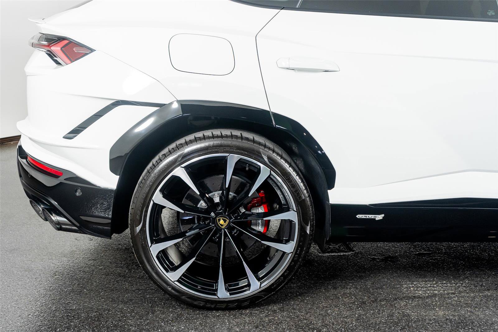 Used 2023 Lamborghini Urus S AWD/4WD image 8