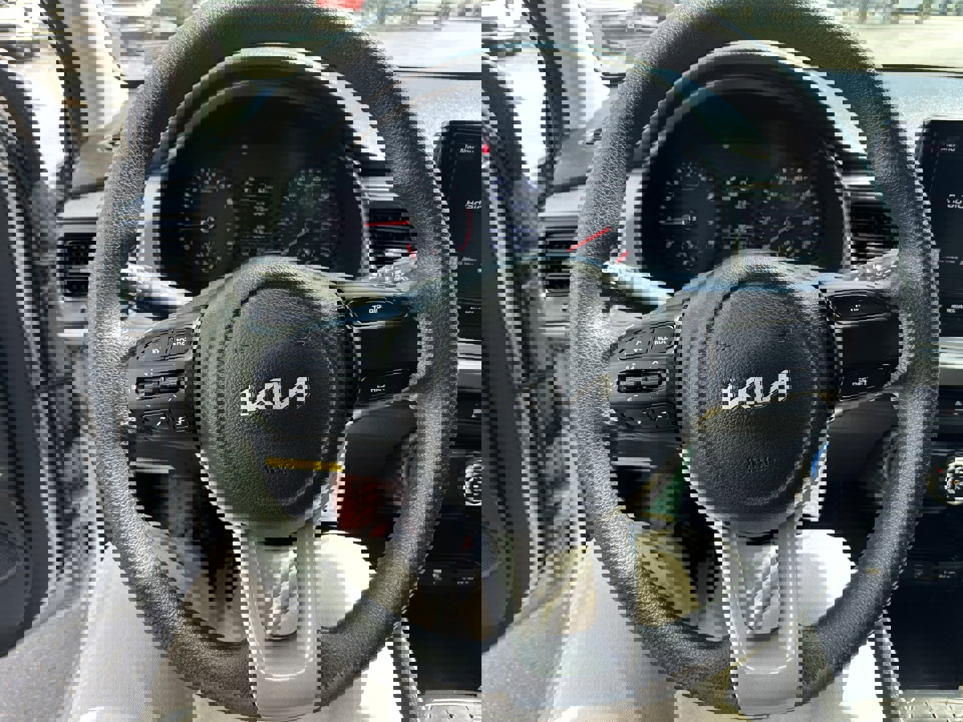 Used 2023 Kia Rio LX image 14