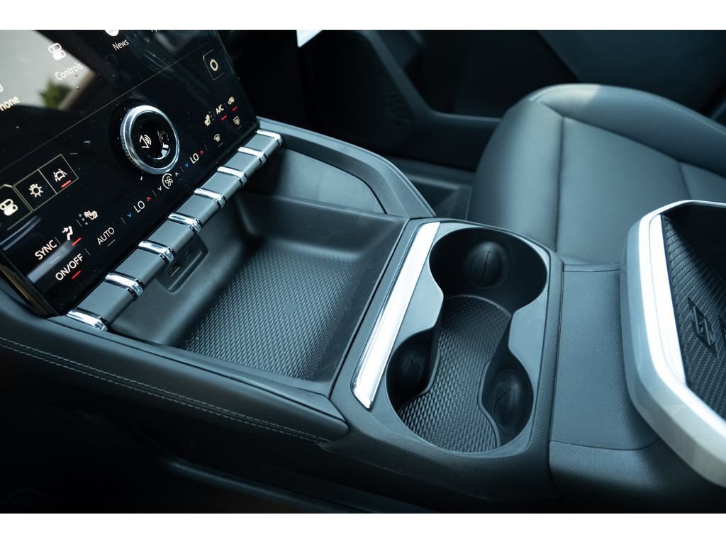 New 2027 GMC Terrain Elevation w/ Elevation Premium Package FWD image 25