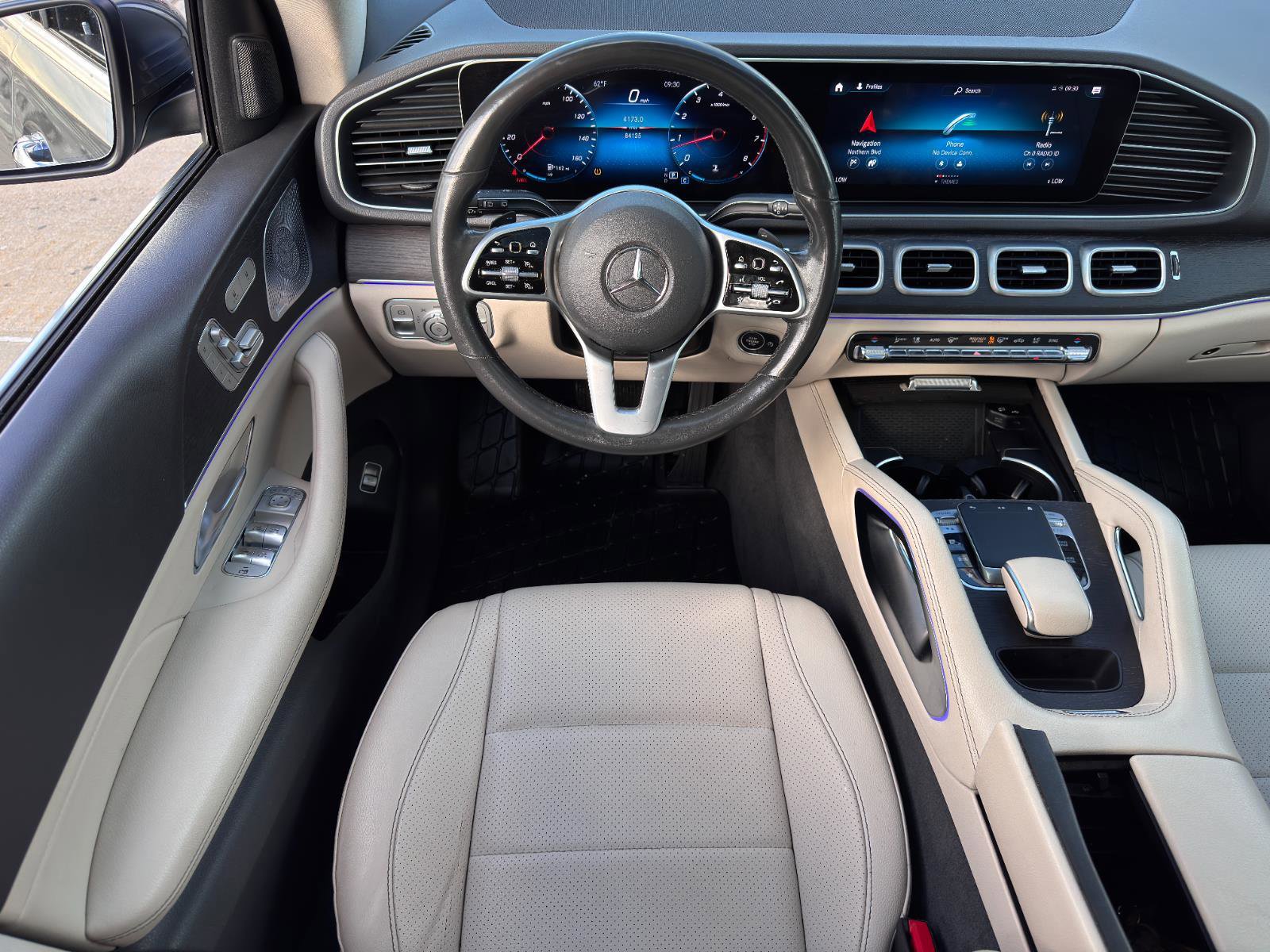 Used 2020 Mercedes-Benz GLE 350 4MATIC w/ Premium Package image 24