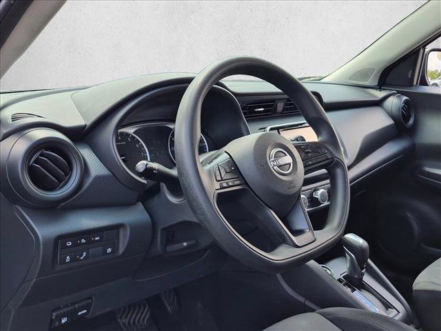 Used 2023 Nissan Kicks S FWD image 6
