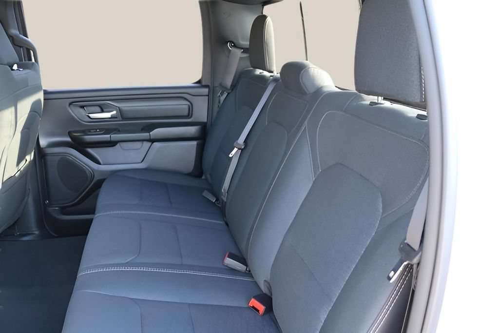 New 2026 RAM 1500 Express AWD/4WD image 15